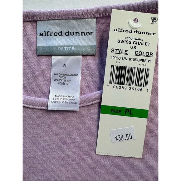 Alfred Dunner Women’s Petite Large Swiss Chalet Embroidered Flutter Sleeve Top i - Picture 7 of 10
